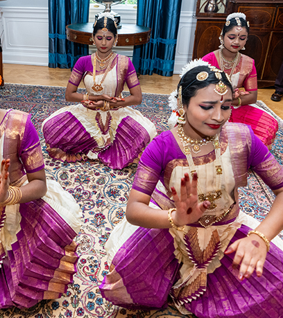 membres de l'école de danse Thapasya.